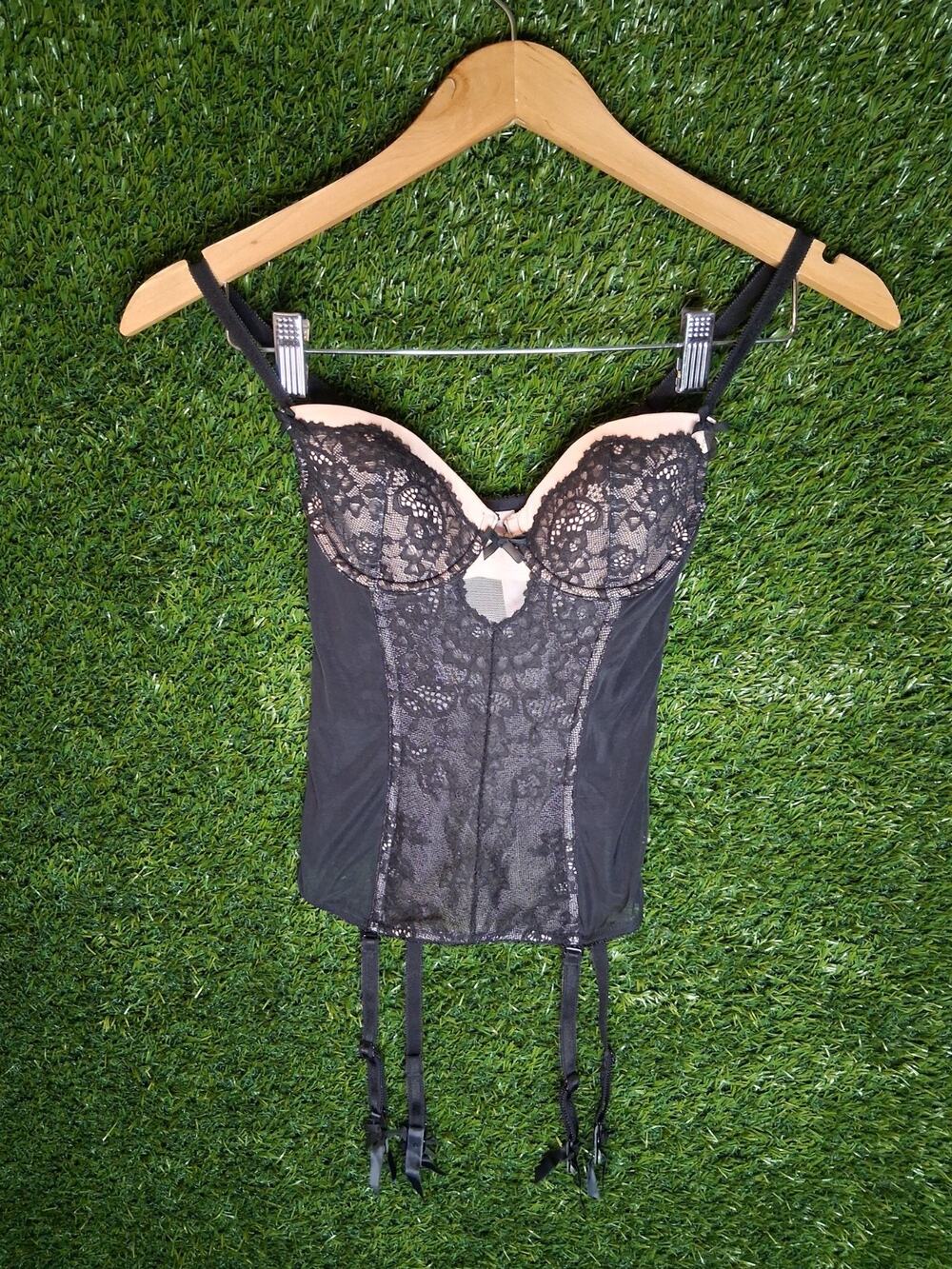 Victoria's Secret Black Lace Bustier Corset Top Garter Straps NWOT Size 32B
